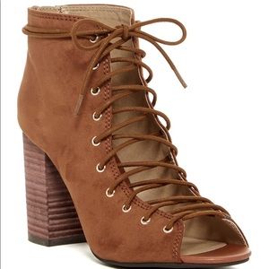 NWT Chinese Laundry peep toe lace up bootie